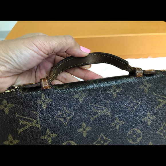 Louis Vuitton - Picture 16 of 16